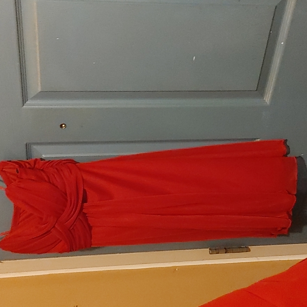 Suzy shier red dress